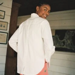 Caroline Back-Button Oxford Shirt 15 Caroline Back-Button Oxford Shirt -Modern Outfit Shop 2 55723c0d 5591 4b67 9937 7c1cf4694cc9