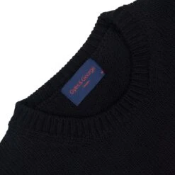 Gyles & George Unisex Heart Sweater -Modern Outfit Shop color black 3 15756ef0 a8f5 46fe 8c34 c6b9d272010e