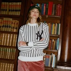 Women's Ultra Wide-Wale Corduroy Trousers 12 Women's Ultra Wide-Wale Corduroy Trousers -Modern Outfit Shop color dusty rose 3