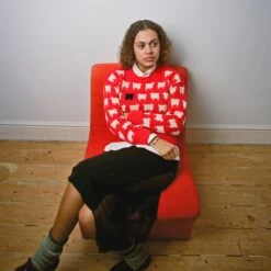 Warm & Wonderful Women's Fitted "Diana Edition" RWS-Certified Wool Sheep Sweater 11 Warm & Wonderful Women's Fitted "Diana Edition" RWS-Certified Wool Sheep Sweater -Modern Outfit Shop image3