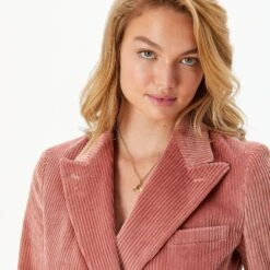 Women's Ultra Wide-Wale Corduroy Diana Jacket 21 Women's Ultra Wide-Wale Corduroy Diana Jacket -Modern Outfit Shop pinkcordjacket 7 min 8bf6b413 fb28 462c 9151 f1d9f496bdcd